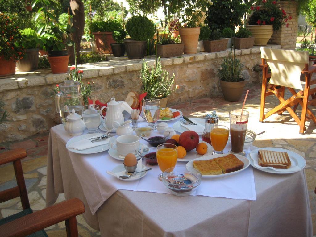 Nostos Hotel Galaxidi Bagian luar foto